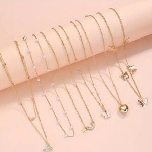 6 Pcs Exquisite Vintage-Inspired Necklace Set